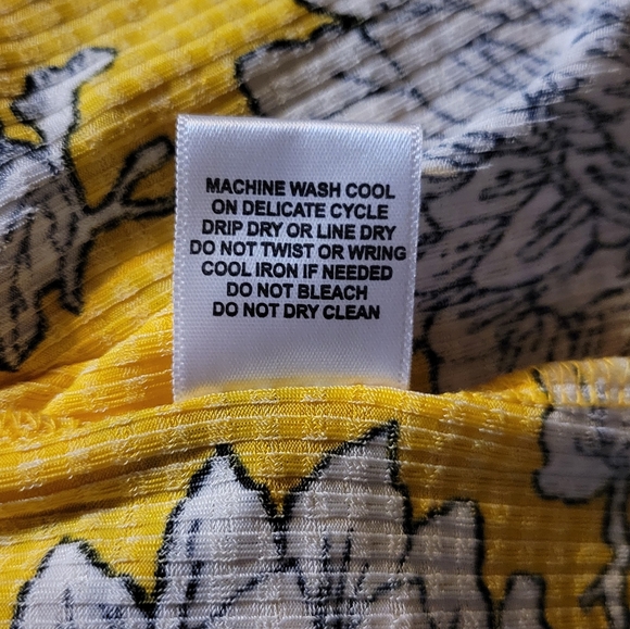 Women's top, excellent condition, only worn a few times - Picture 7 of 8